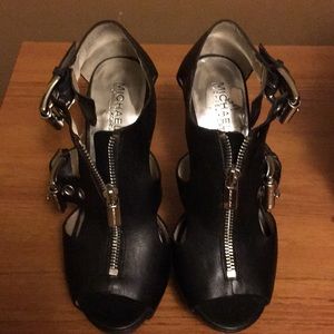 Michael Kors leather platform pumps